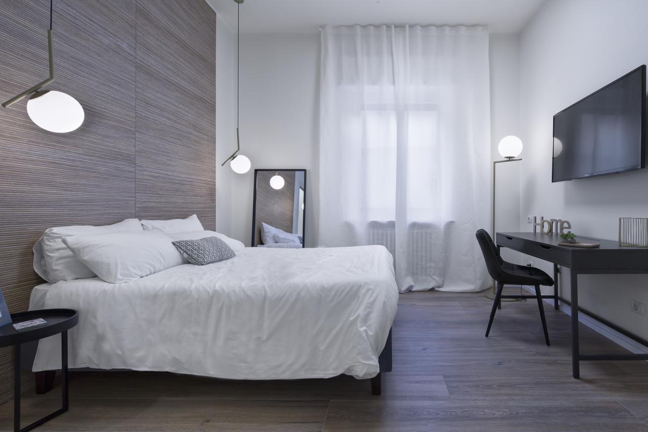 Suite Vogue Espresso Voghera Ngoại thất bức ảnh